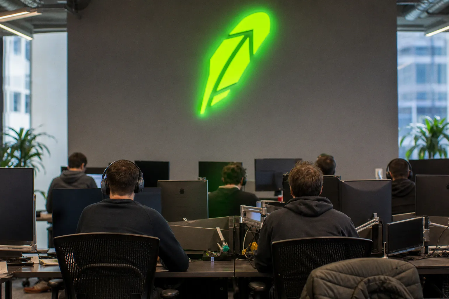 Robinhood Launches 'AI-Native' Ethereum Layer-2 Network, Tokenized Stock Trading